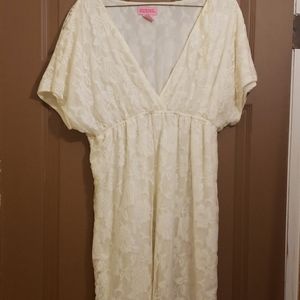 Ladies off white casual dress